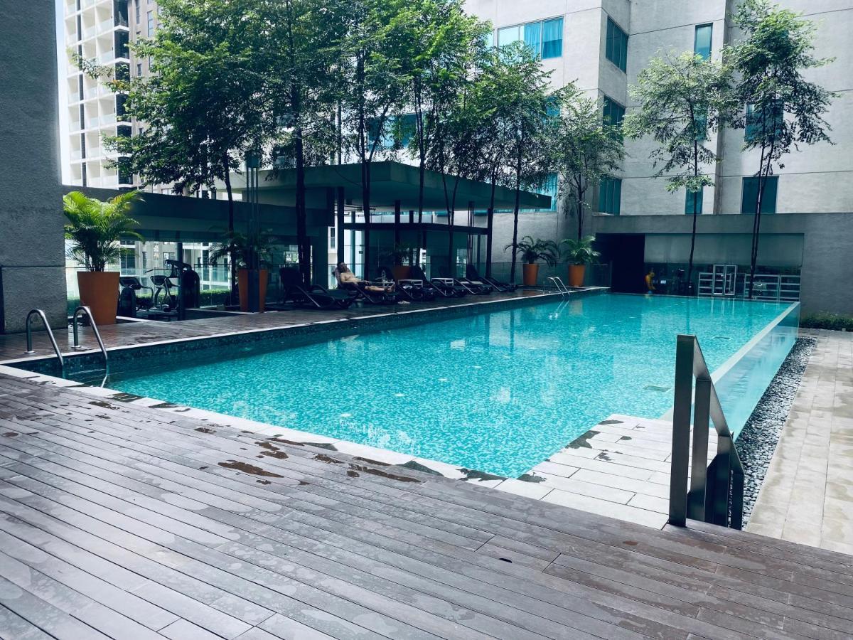 Mercu Summer Suites Klcc By Grihoz Kuala Lumpur Extérieur photo